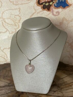Dainty Rose Quartz Heart Pendant Necklace